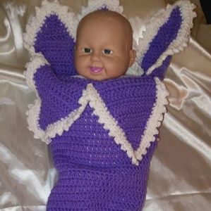 Crochet baby cocoon